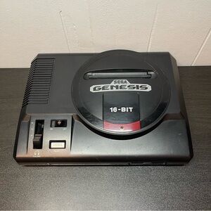 SEGA Genesis 16-Bit (MK-1601-22) Game Console Only - Tested